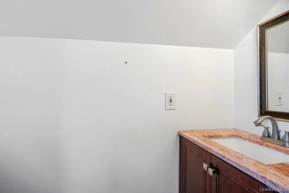 83 Nottingham Avenue, Brookhaven, NY, 1 Bedroom Bedrooms, 4 Rooms Rooms,1 BathroomBathrooms,Residential,For Rent,Nottingham,0,1062196 83 Nottingham Avenue, Brookhaven, NY, 1 Bedroom Bedrooms, 4 Rooms Rooms,1 BathroomBathrooms,Residential,For Rent,Nottingham,0,1062196