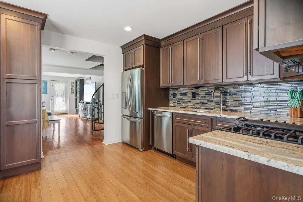 83 Nottingham Avenue, Brookhaven, NY, 1 Bedroom Bedrooms, 4 Rooms Rooms,1 BathroomBathrooms,Residential,For Rent,Nottingham,0,1062196 83 Nottingham Avenue, Brookhaven, NY, 1 Bedroom Bedrooms, 4 Rooms Rooms,1 BathroomBathrooms,Residential,For Rent,Nottingham,0,1062196