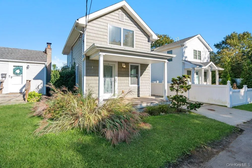 83 Nottingham Avenue, Brookhaven, NY, 1 Bedroom Bedrooms, 4 Rooms Rooms,1 BathroomBathrooms,Residential,For Rent,Nottingham,0,1062196 83 Nottingham Avenue, Brookhaven, NY, 1 Bedroom Bedrooms, 4 Rooms Rooms,1 BathroomBathrooms,Residential,For Rent,Nottingham,0,1062196