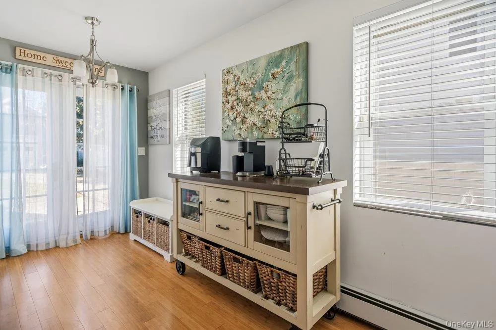 83 Nottingham Avenue, Brookhaven, NY, 1 Bedroom Bedrooms, 4 Rooms Rooms,1 BathroomBathrooms,Residential,For Rent,Nottingham,0,1062196 83 Nottingham Avenue, Brookhaven, NY, 1 Bedroom Bedrooms, 4 Rooms Rooms,1 BathroomBathrooms,Residential,For Rent,Nottingham,0,1062196