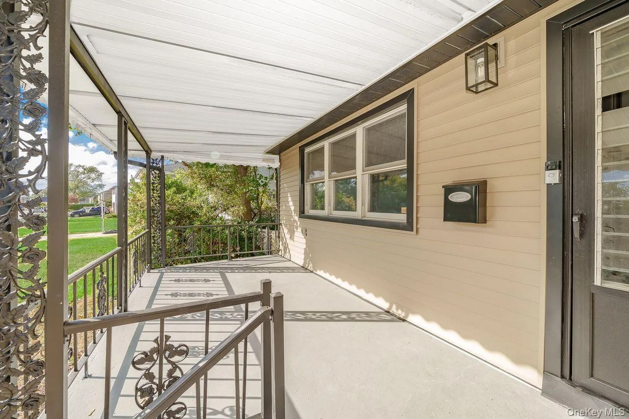 20 Ford Drive, Oyster Bay, NY, 5 Bedrooms Bedrooms, 13 Rooms Rooms,2 BathroomsBathrooms,Residential,For Rent,Ford,0,1062199 20 Ford Drive, Oyster Bay, NY, 5 Bedrooms Bedrooms, 13 Rooms Rooms,2 BathroomsBathrooms,Residential,For Rent,Ford,0,1062199