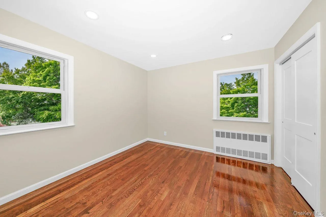 20 Ford Drive, Oyster Bay, NY, 5 Bedrooms Bedrooms, 13 Rooms Rooms,2 BathroomsBathrooms,Residential,For Rent,Ford,0,1062199 20 Ford Drive, Oyster Bay, NY, 5 Bedrooms Bedrooms, 13 Rooms Rooms,2 BathroomsBathrooms,Residential,For Rent,Ford,0,1062199