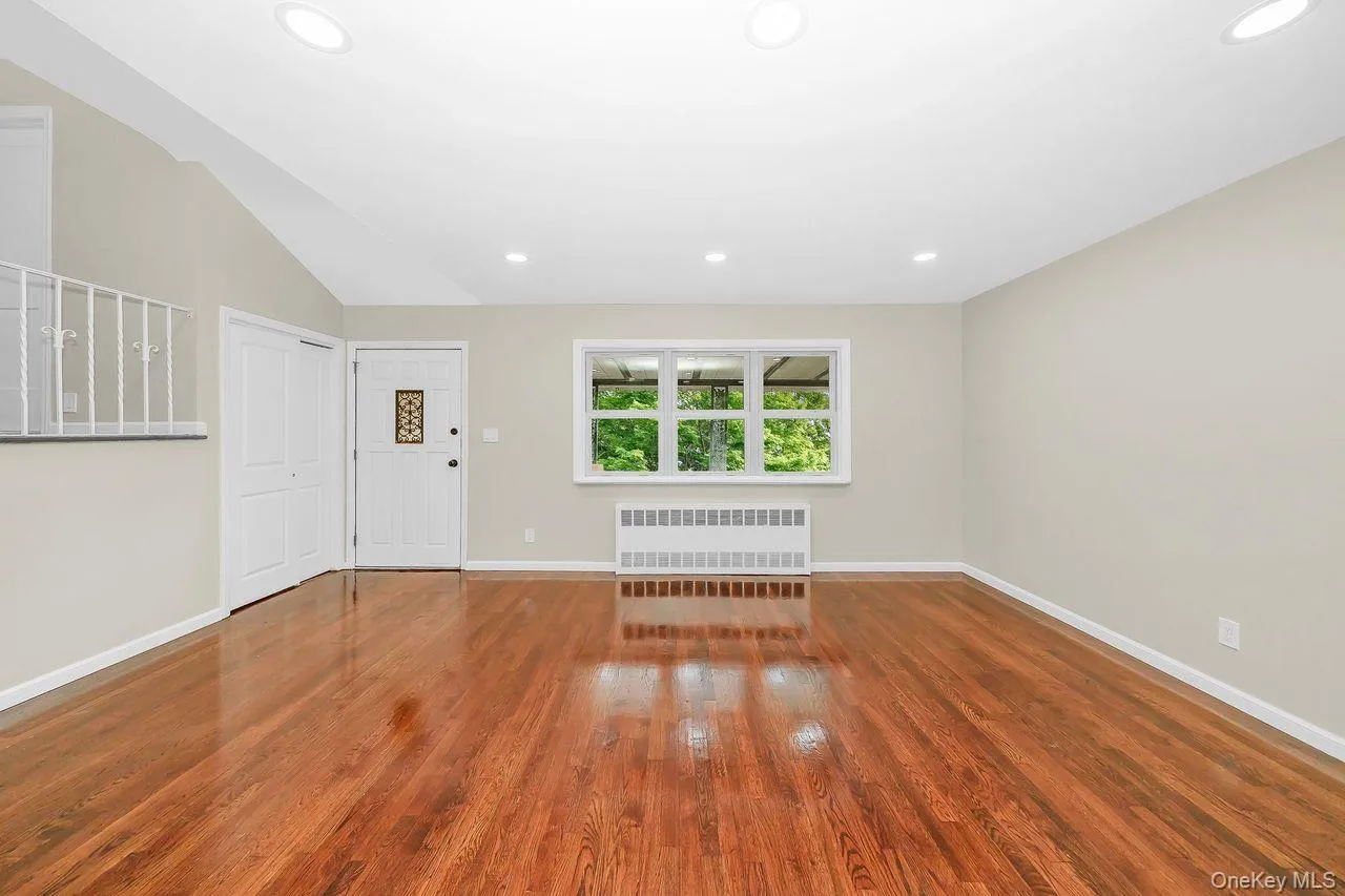 20 Ford Drive, Oyster Bay, NY, 5 Bedrooms Bedrooms, 13 Rooms Rooms,2 BathroomsBathrooms,Residential,For Rent,Ford,0,1062199 20 Ford Drive, Oyster Bay, NY, 5 Bedrooms Bedrooms, 13 Rooms Rooms,2 BathroomsBathrooms,Residential,For Rent,Ford,0,1062199