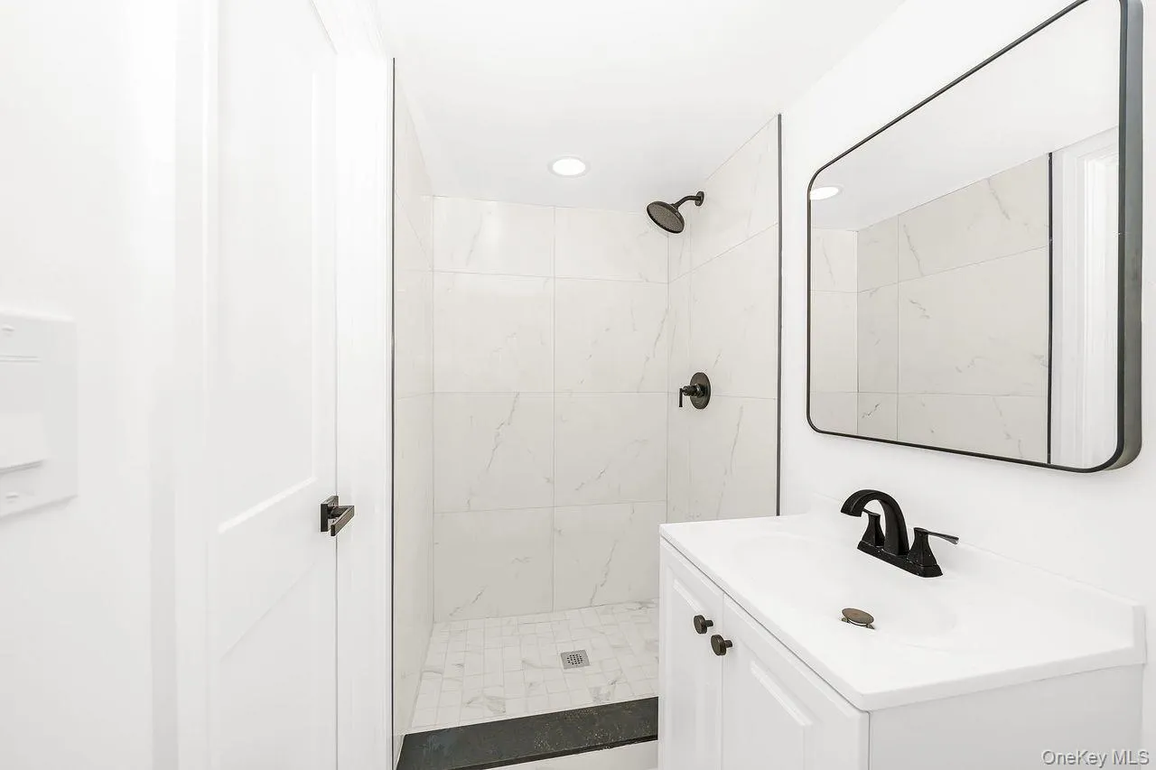 20 Ford Drive, Oyster Bay, NY, 5 Bedrooms Bedrooms, 13 Rooms Rooms,2 BathroomsBathrooms,Residential,For Rent,Ford,0,1062199 20 Ford Drive, Oyster Bay, NY, 5 Bedrooms Bedrooms, 13 Rooms Rooms,2 BathroomsBathrooms,Residential,For Rent,Ford,0,1062199