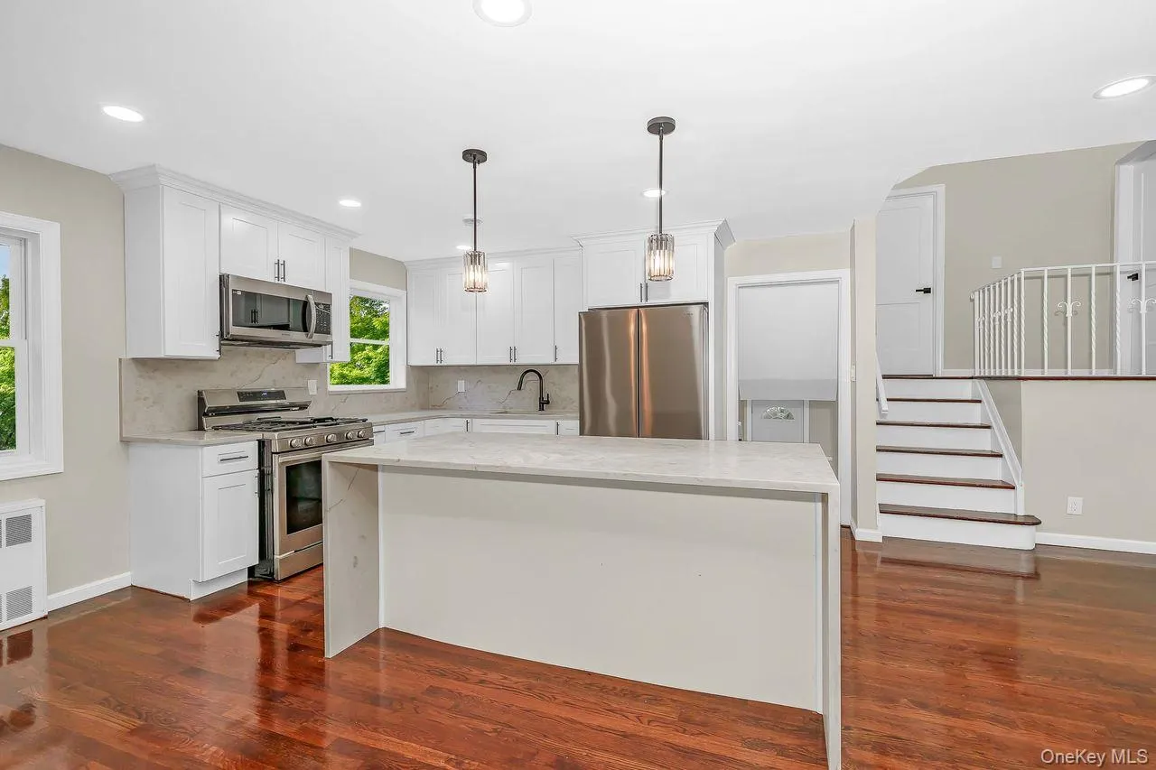 20 Ford Drive, Oyster Bay, NY, 5 Bedrooms Bedrooms, 13 Rooms Rooms,2 BathroomsBathrooms,Residential,For Rent,Ford,0,1062199 20 Ford Drive, Oyster Bay, NY, 5 Bedrooms Bedrooms, 13 Rooms Rooms,2 BathroomsBathrooms,Residential,For Rent,Ford,0,1062199