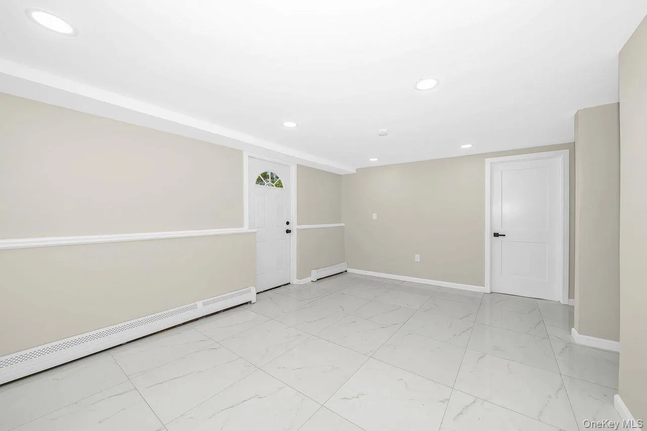 20 Ford Drive, Oyster Bay, NY, 5 Bedrooms Bedrooms, 13 Rooms Rooms,2 BathroomsBathrooms,Residential,For Rent,Ford,0,1062199 20 Ford Drive, Oyster Bay, NY, 5 Bedrooms Bedrooms, 13 Rooms Rooms,2 BathroomsBathrooms,Residential,For Rent,Ford,0,1062199
