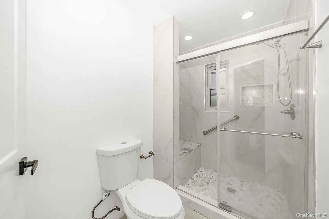 20 Ford Drive, Oyster Bay, NY, 5 Bedrooms Bedrooms, 13 Rooms Rooms,2 BathroomsBathrooms,Residential,For Rent,Ford,0,1062199 20 Ford Drive, Oyster Bay, NY, 5 Bedrooms Bedrooms, 13 Rooms Rooms,2 BathroomsBathrooms,Residential,For Rent,Ford,0,1062199