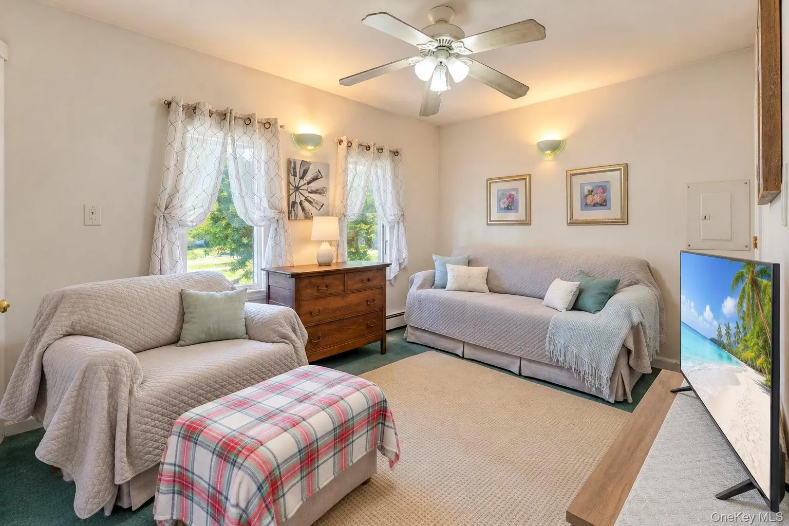 48 Hart Avenue, Southampton, NY, 3 Bedrooms Bedrooms, 6 Rooms Rooms,1 BathroomBathrooms,Residential,For Rent,Hart,0,1062200 48 Hart Avenue, Southampton, NY, 3 Bedrooms Bedrooms, 6 Rooms Rooms,1 BathroomBathrooms,Residential,For Rent,Hart,0,1062200