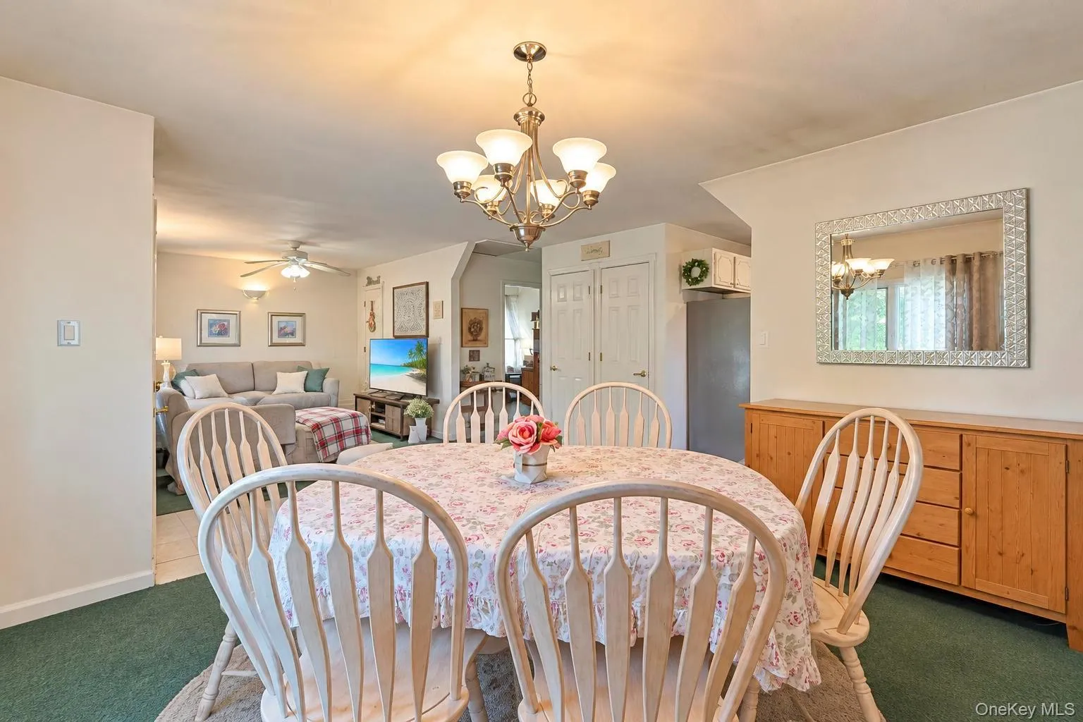 48 Hart Avenue, Southampton, NY, 3 Bedrooms Bedrooms, 6 Rooms Rooms,1 BathroomBathrooms,Residential,For Rent,Hart,0,1062200 48 Hart Avenue, Southampton, NY, 3 Bedrooms Bedrooms, 6 Rooms Rooms,1 BathroomBathrooms,Residential,For Rent,Hart,0,1062200