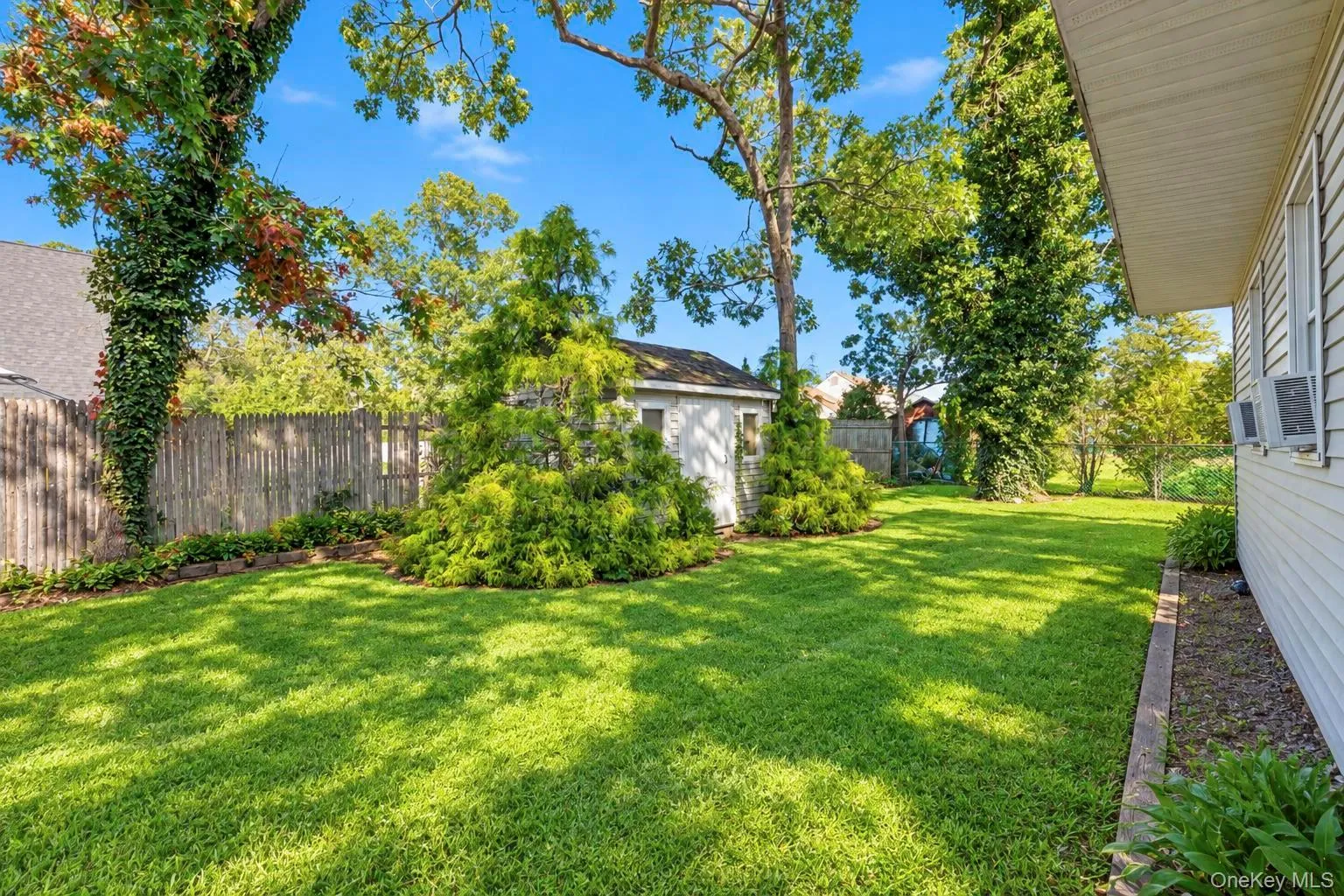 48 Hart Avenue, Southampton, NY, 3 Bedrooms Bedrooms, 6 Rooms Rooms,1 BathroomBathrooms,Residential,For Rent,Hart,0,1062200 48 Hart Avenue, Southampton, NY, 3 Bedrooms Bedrooms, 6 Rooms Rooms,1 BathroomBathrooms,Residential,For Rent,Hart,0,1062200