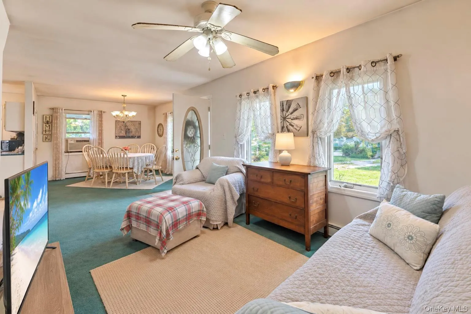 48 Hart Avenue, Southampton, NY, 3 Bedrooms Bedrooms, 6 Rooms Rooms,1 BathroomBathrooms,Residential,For Rent,Hart,0,1062200 48 Hart Avenue, Southampton, NY, 3 Bedrooms Bedrooms, 6 Rooms Rooms,1 BathroomBathrooms,Residential,For Rent,Hart,0,1062200