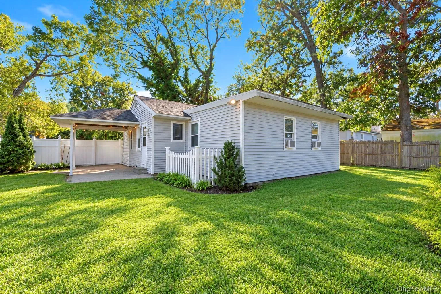 48 Hart Avenue, Southampton, NY, 3 Bedrooms Bedrooms, 6 Rooms Rooms,1 BathroomBathrooms,Residential,For Rent,Hart,0,1062200 48 Hart Avenue, Southampton, NY, 3 Bedrooms Bedrooms, 6 Rooms Rooms,1 BathroomBathrooms,Residential,For Rent,Hart,0,1062200
