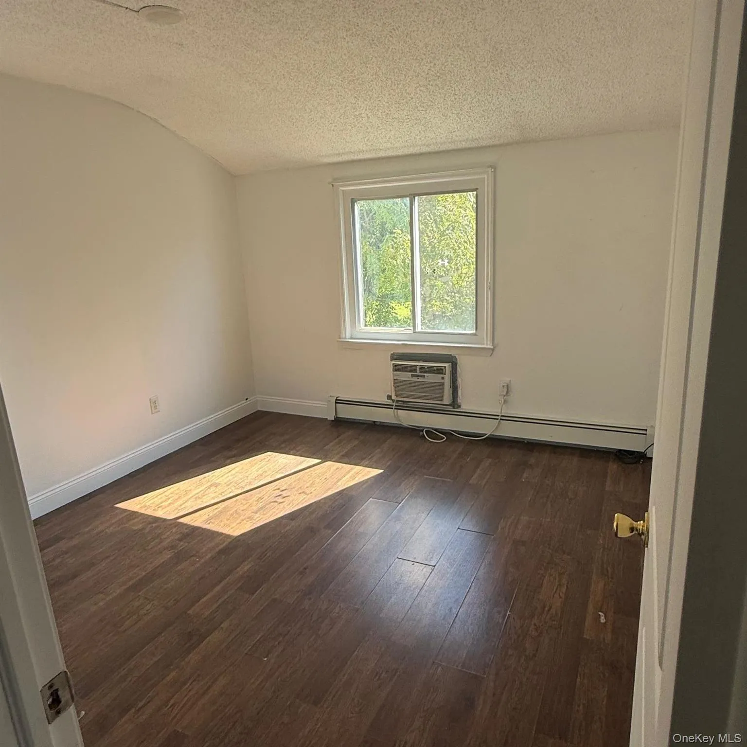 23 Ash Drive, Brookhaven, NY, 6 Bedrooms Bedrooms, 11 Rooms Rooms,3 BathroomsBathrooms,Residential,For Rent,Ash,0,1062201 23 Ash Drive, Brookhaven, NY, 6 Bedrooms Bedrooms, 11 Rooms Rooms,3 BathroomsBathrooms,Residential,For Rent,Ash,0,1062201