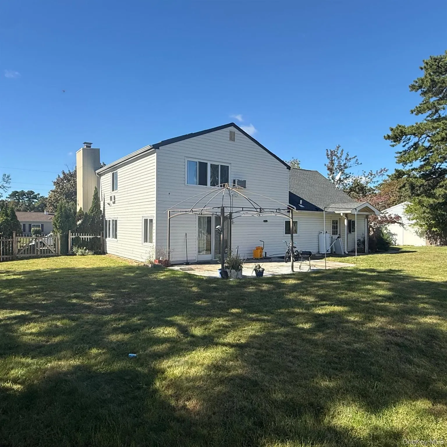 23 Ash Drive, Brookhaven, NY, 6 Bedrooms Bedrooms, 11 Rooms Rooms,3 BathroomsBathrooms,Residential,For Rent,Ash,0,1062201 23 Ash Drive, Brookhaven, NY, 6 Bedrooms Bedrooms, 11 Rooms Rooms,3 BathroomsBathrooms,Residential,For Rent,Ash,0,1062201