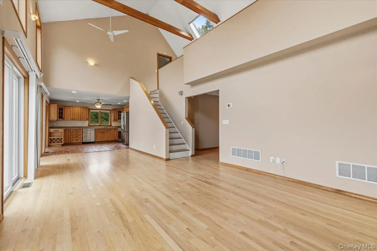 2785 Noyack Road, Southampton, New York 11963