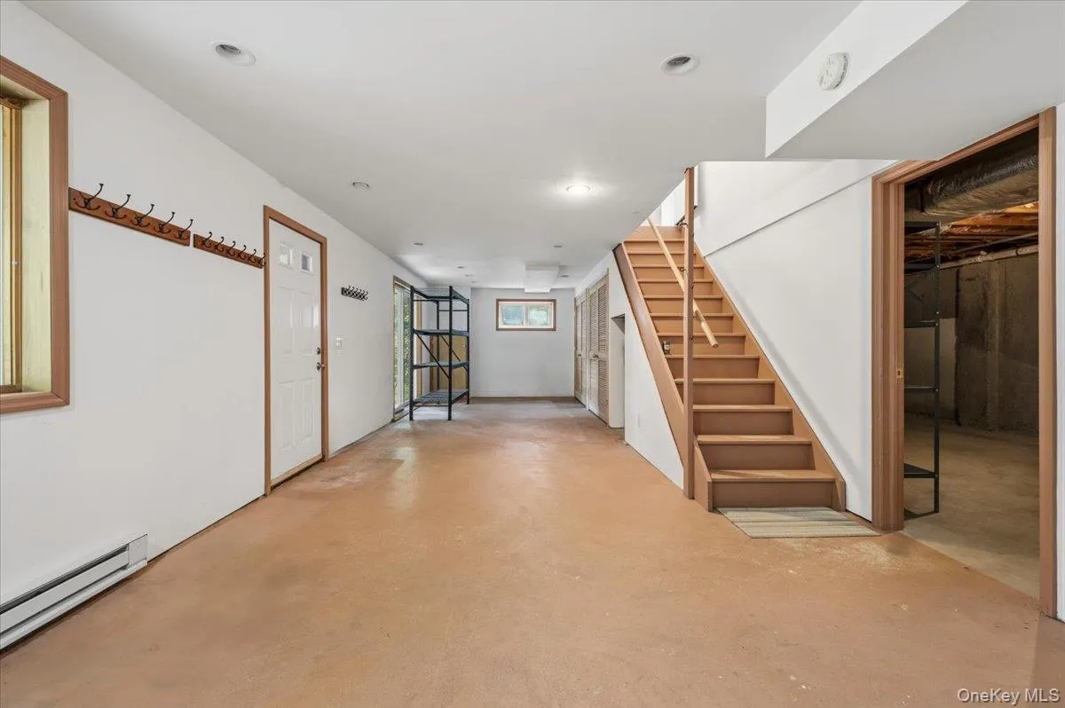 2785 Noyack Road, Southampton, New York 11963