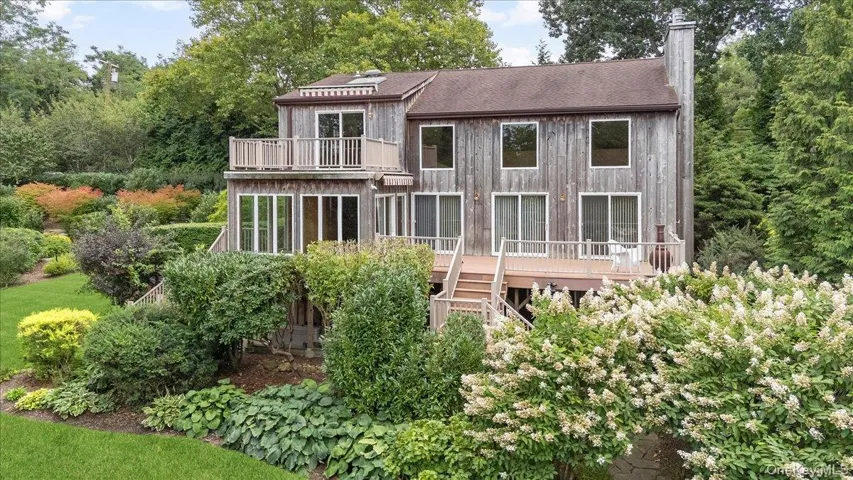 2785 Noyack Road, Southampton, New York 11963