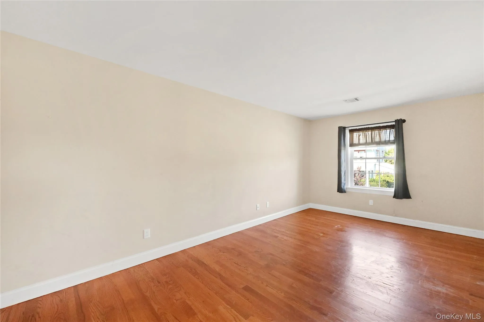 370 Rider Avenue, Brookhaven, NY, 3 Bedrooms Bedrooms, 7 Rooms Rooms,2 BathroomsBathrooms,Residential,For Rent,Rider,0,1062224 370 Rider Avenue, Brookhaven, NY, 3 Bedrooms Bedrooms, 7 Rooms Rooms,2 BathroomsBathrooms,Residential,For Rent,Rider,0,1062224
