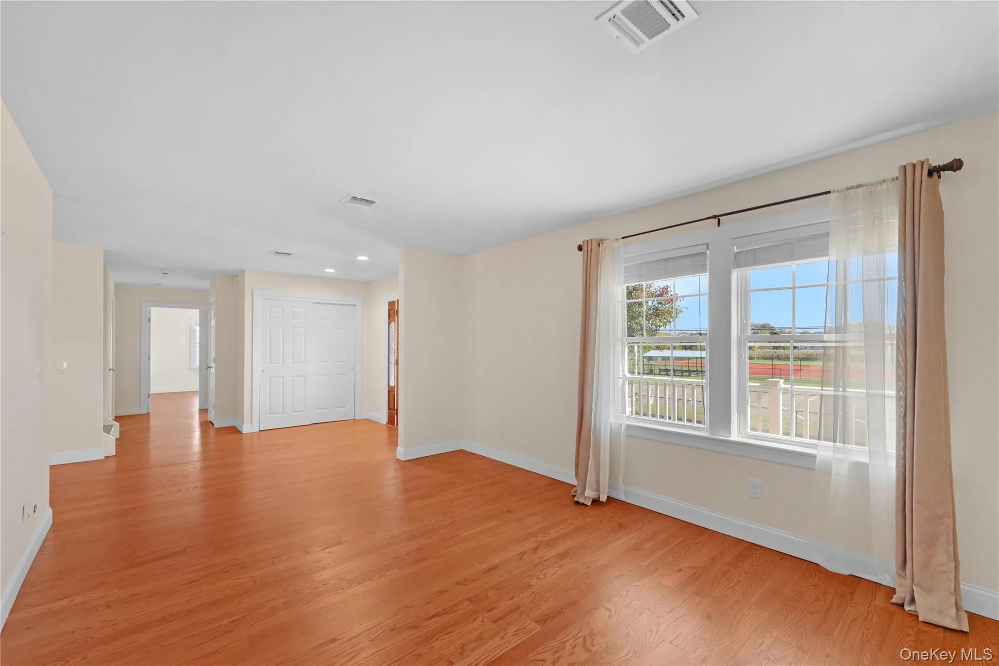 370 Rider Avenue, Brookhaven, NY, 3 Bedrooms Bedrooms, 7 Rooms Rooms,2 BathroomsBathrooms,Residential,For Rent,Rider,0,1062224 370 Rider Avenue, Brookhaven, NY, 3 Bedrooms Bedrooms, 7 Rooms Rooms,2 BathroomsBathrooms,Residential,For Rent,Rider,0,1062224