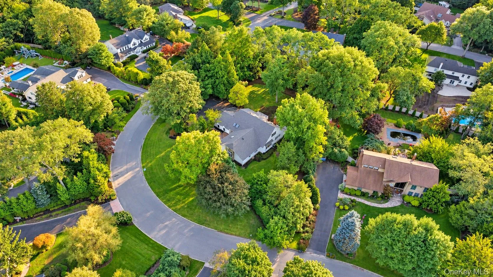 6 Cedarfield Terrace, Smithtown, NY, 5 Bedrooms Bedrooms, 12 Rooms Rooms,4 BathroomsBathrooms,Residential,For Rent,Cedarfield,0,1062232 6 Cedarfield Terrace, Smithtown, NY, 5 Bedrooms Bedrooms, 12 Rooms Rooms,4 BathroomsBathrooms,Residential,For Rent,Cedarfield,0,1062232
