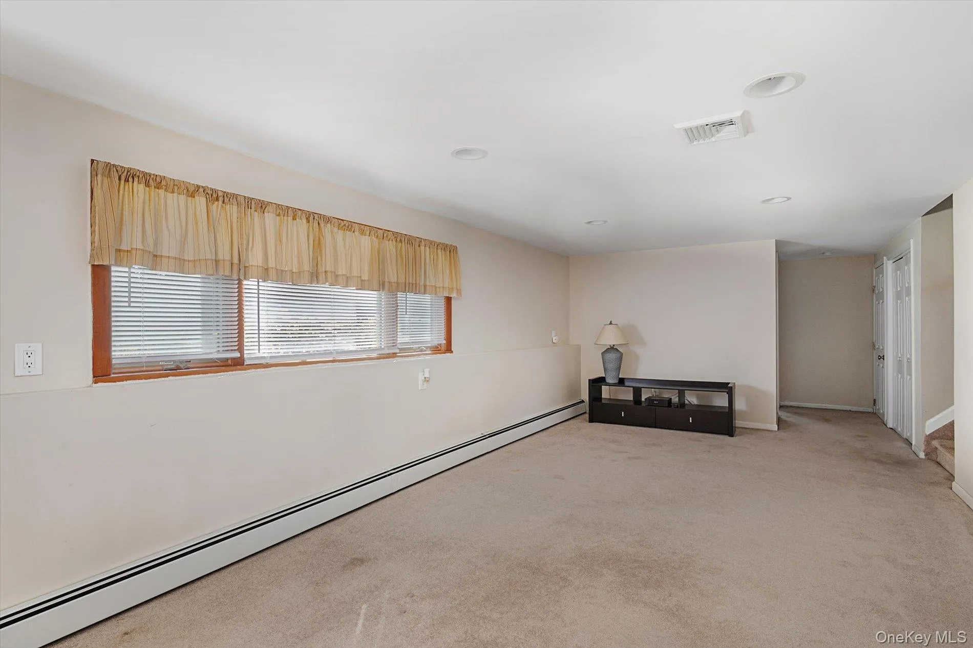 991 Gardiner Drive, Islip, NY, 3 Bedrooms Bedrooms, 7 Rooms Rooms,1 BathroomBathrooms,Residential,For Rent,Gardiner,0,1062234 991 Gardiner Drive, Islip, NY, 3 Bedrooms Bedrooms, 7 Rooms Rooms,1 BathroomBathrooms,Residential,For Rent,Gardiner,0,1062234