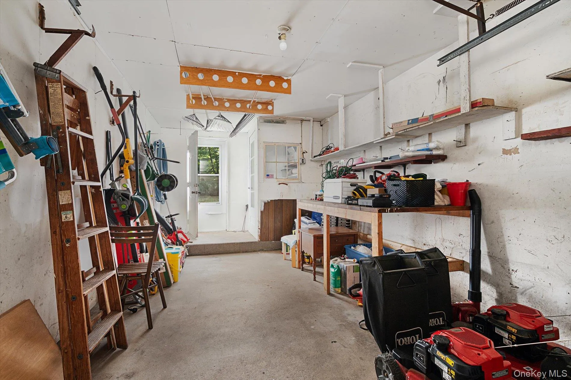 991 Gardiner Drive, Islip, NY, 3 Bedrooms Bedrooms, 7 Rooms Rooms,1 BathroomBathrooms,Residential,For Rent,Gardiner,0,1062234 991 Gardiner Drive, Islip, NY, 3 Bedrooms Bedrooms, 7 Rooms Rooms,1 BathroomBathrooms,Residential,For Rent,Gardiner,0,1062234