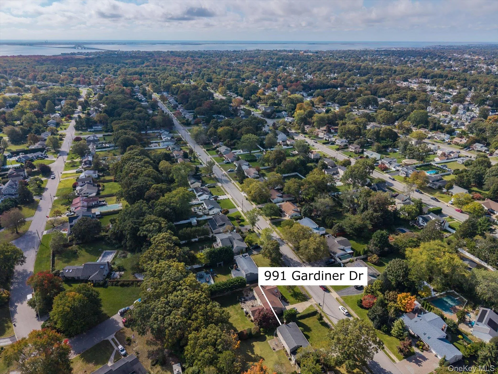 991 Gardiner Drive, Islip, NY, 3 Bedrooms Bedrooms, 7 Rooms Rooms,1 BathroomBathrooms,Residential,For Rent,Gardiner,0,1062234 991 Gardiner Drive, Islip, NY, 3 Bedrooms Bedrooms, 7 Rooms Rooms,1 BathroomBathrooms,Residential,For Rent,Gardiner,0,1062234