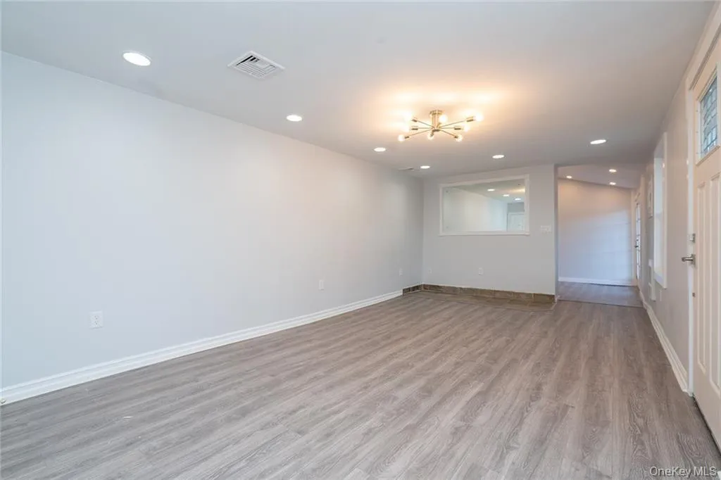 576 Lakes Road, Monroe, NY, 3 Bedroom Bedrooms, 8 Room Rooms,2 BathroomBathrooms,Residential Lease,For Rent,Lakes,0,1062236 576 Lakes Road, Monroe, NY, 3 Bedroom Bedrooms, 8 Room Rooms,2 BathroomBathrooms,Residential Lease,For Rent,Lakes,0,1062236