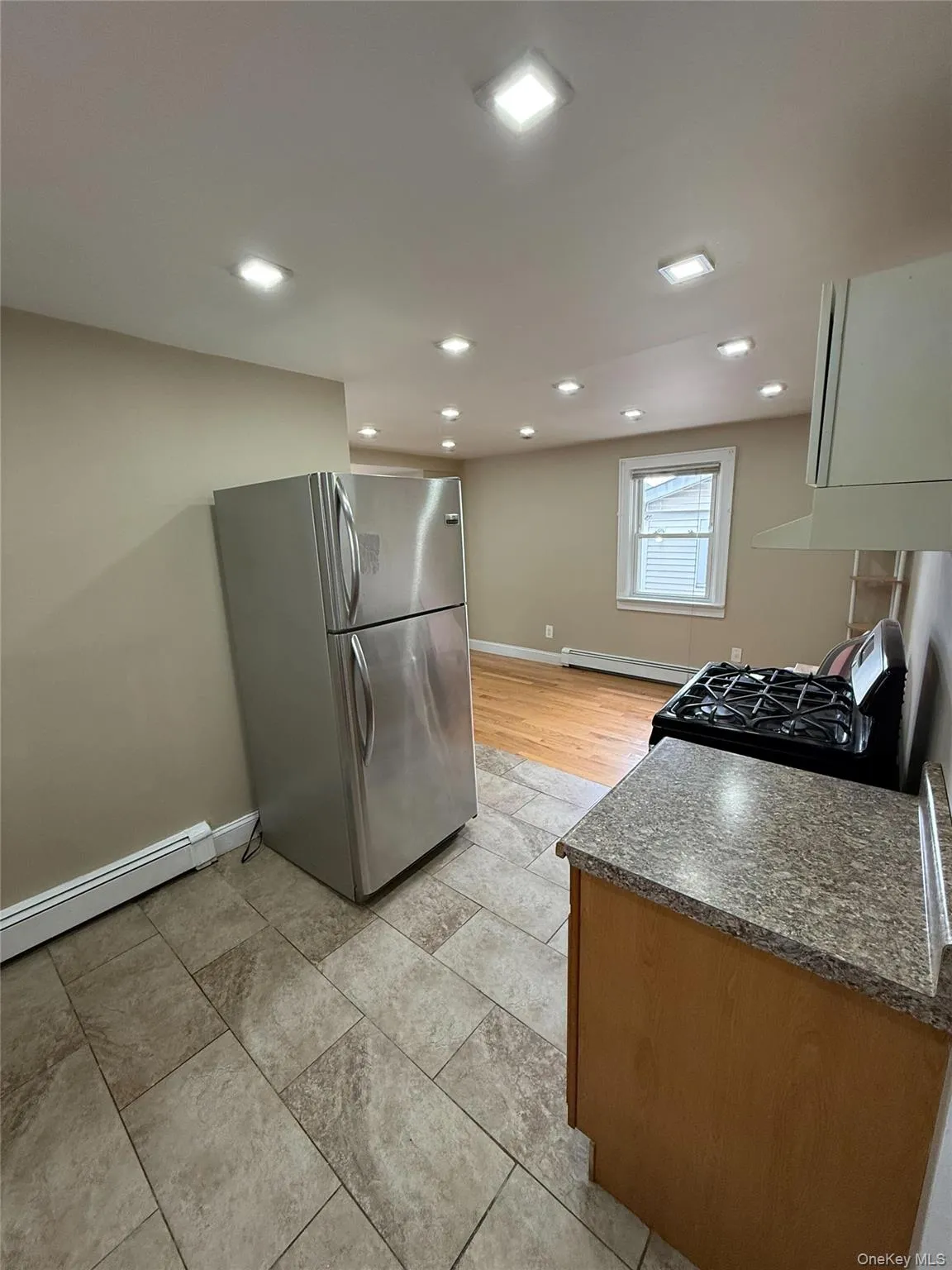 51 Depan Avenue, Hempstead, NY, 2 Bedroom Bedrooms, 5 Room Rooms,1 BathroomBathrooms,Residential Lease,For Rent,Depan,0,1062239 51 Depan Avenue, Hempstead, NY, 2 Bedroom Bedrooms, 5 Room Rooms,1 BathroomBathrooms,Residential Lease,For Rent,Depan,0,1062239