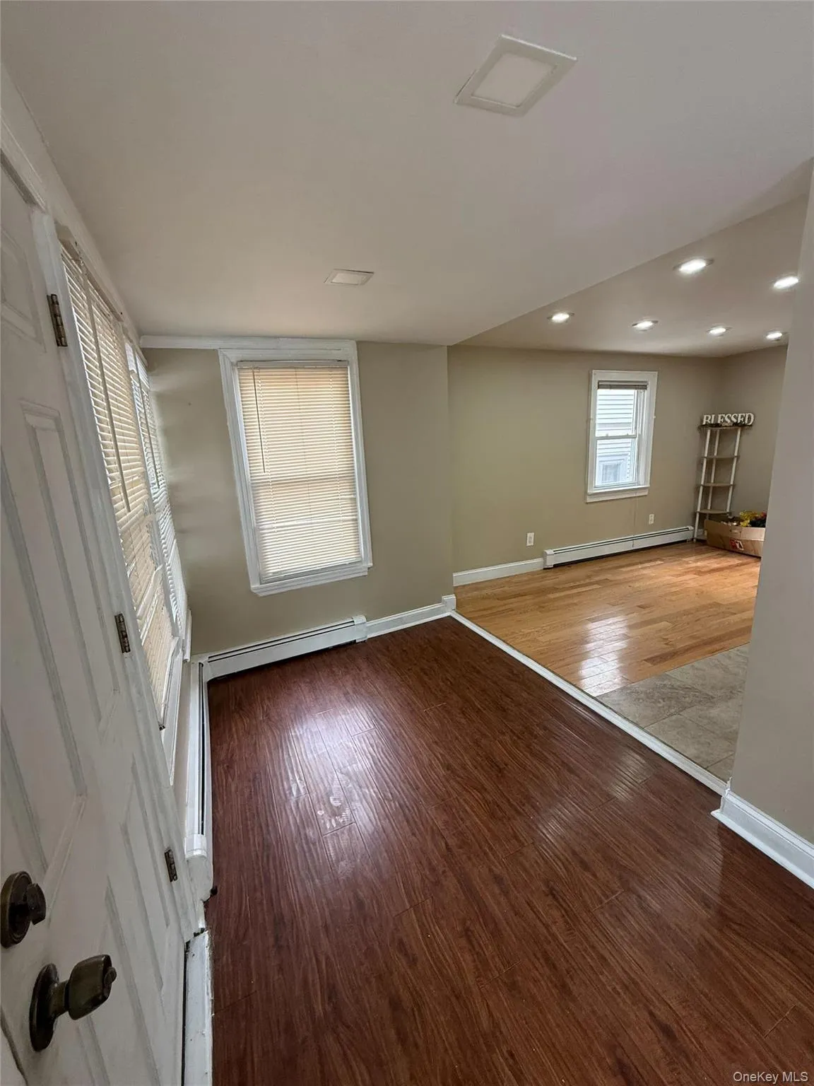 51 Depan Avenue, Hempstead, NY, 2 Bedroom Bedrooms, 5 Room Rooms,1 BathroomBathrooms,Residential Lease,For Rent,Depan,0,1062239 51 Depan Avenue, Hempstead, NY, 2 Bedroom Bedrooms, 5 Room Rooms,1 BathroomBathrooms,Residential Lease,For Rent,Depan,0,1062239