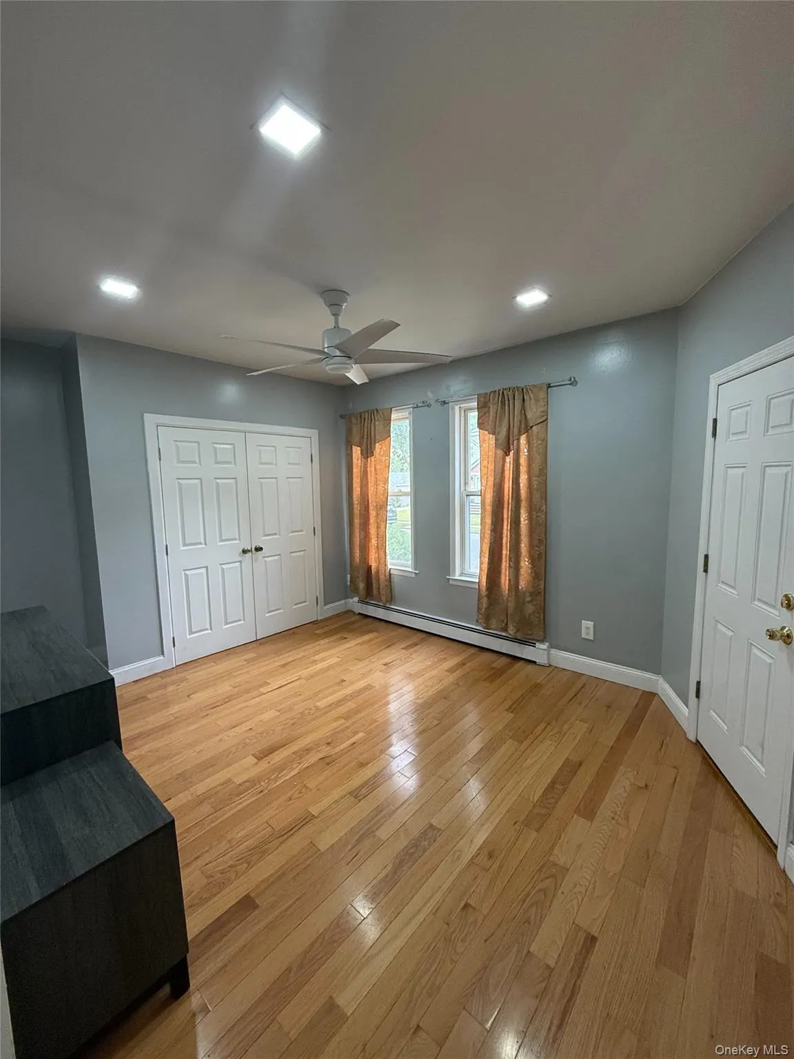 51 Depan Avenue, Hempstead, NY, 2 Bedroom Bedrooms, 5 Room Rooms,1 BathroomBathrooms,Residential Lease,For Rent,Depan,0,1062239 51 Depan Avenue, Hempstead, NY, 2 Bedroom Bedrooms, 5 Room Rooms,1 BathroomBathrooms,Residential Lease,For Rent,Depan,0,1062239