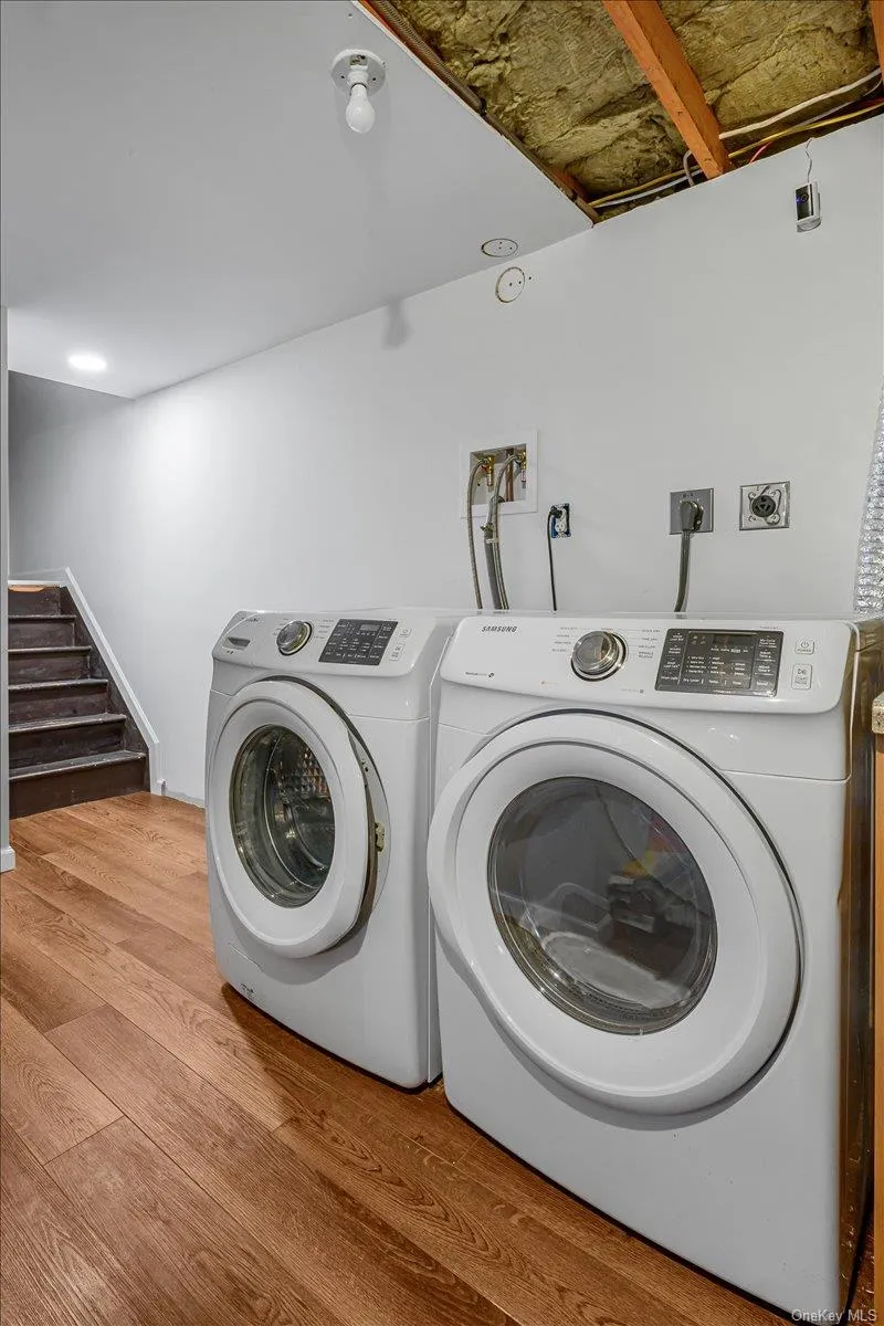 14 Prescott Avenue, Huntington, NY, 2 Bedroom Bedrooms, 4 Room Rooms,1 BathroomBathrooms,Residential Lease,For Rent,Prescott,0,1062240 14 Prescott Avenue, Huntington, NY, 2 Bedroom Bedrooms, 4 Room Rooms,1 BathroomBathrooms,Residential Lease,For Rent,Prescott,0,1062240