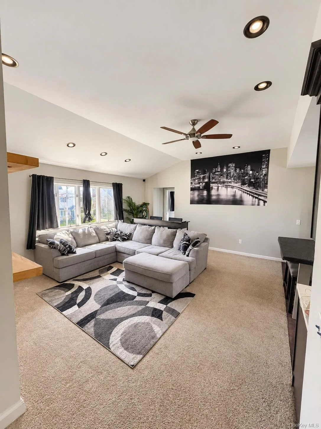 5 Irving Road, Babylon, NY, 1 Bedroom Bedrooms, 4 Room Rooms,1 BathroomBathrooms,Residential Lease,For Rent,Irving,0,1062245 5 Irving Road, Babylon, NY, 1 Bedroom Bedrooms, 4 Room Rooms,1 BathroomBathrooms,Residential Lease,For Rent,Irving,0,1062245