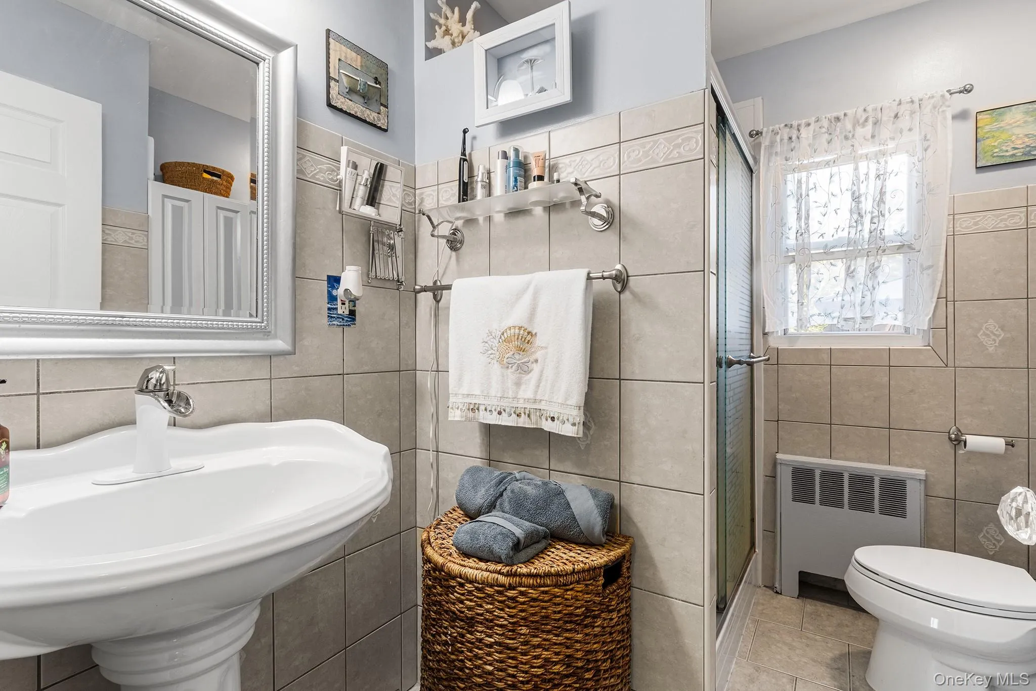 2 Gateway, Oyster Bay, NY, 4 Bedrooms Bedrooms, 8 Rooms Rooms,2 BathroomsBathrooms,Residential,For Rent,Gateway,0,1062257 2 Gateway, Oyster Bay, NY, 4 Bedrooms Bedrooms, 8 Rooms Rooms,2 BathroomsBathrooms,Residential,For Rent,Gateway,0,1062257