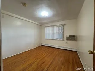 161-34 28th Avenue, New York, NY, 1 Bedroom Bedrooms, 3 Room Rooms,1 BathroomBathrooms,Residential Lease,For Rent,28th,0,1062261 161-34 28th Avenue, New York, NY, 1 Bedroom Bedrooms, 3 Room Rooms,1 BathroomBathrooms,Residential Lease,For Rent,28th,0,1062261