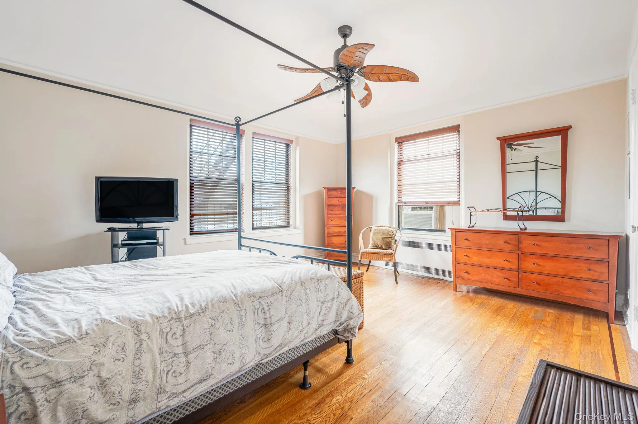109-14 Ascan Avenue, New York, NY, 2 Bedroom Bedrooms, 5 Room Rooms,1 BathroomBathrooms,Residential Lease,For Rent,Ascan,0,1062262 109-14 Ascan Avenue, New York, NY, 2 Bedroom Bedrooms, 5 Room Rooms,1 BathroomBathrooms,Residential Lease,For Rent,Ascan,0,1062262