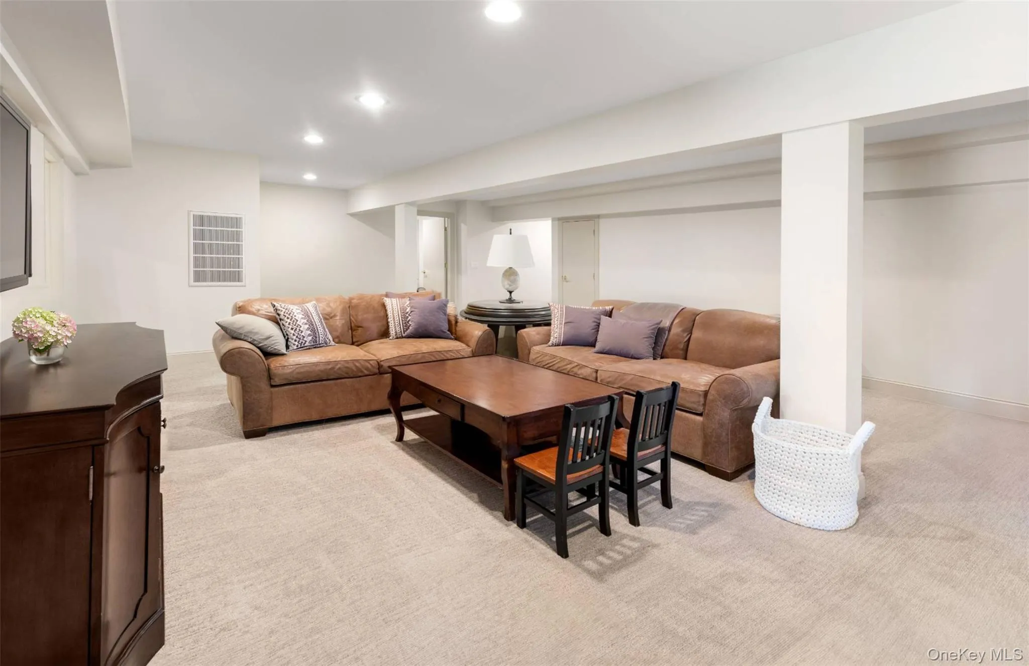 7 Stillwaters Lane, Southampton, NY, 6 Bedroom Bedrooms, 12 Room Rooms,4 BathroomBathrooms,Residential Lease,For Rent,Stillwaters,0,1062265 7 Stillwaters Lane, Southampton, NY, 6 Bedroom Bedrooms, 12 Room Rooms,4 BathroomBathrooms,Residential Lease,For Rent,Stillwaters,0,1062265