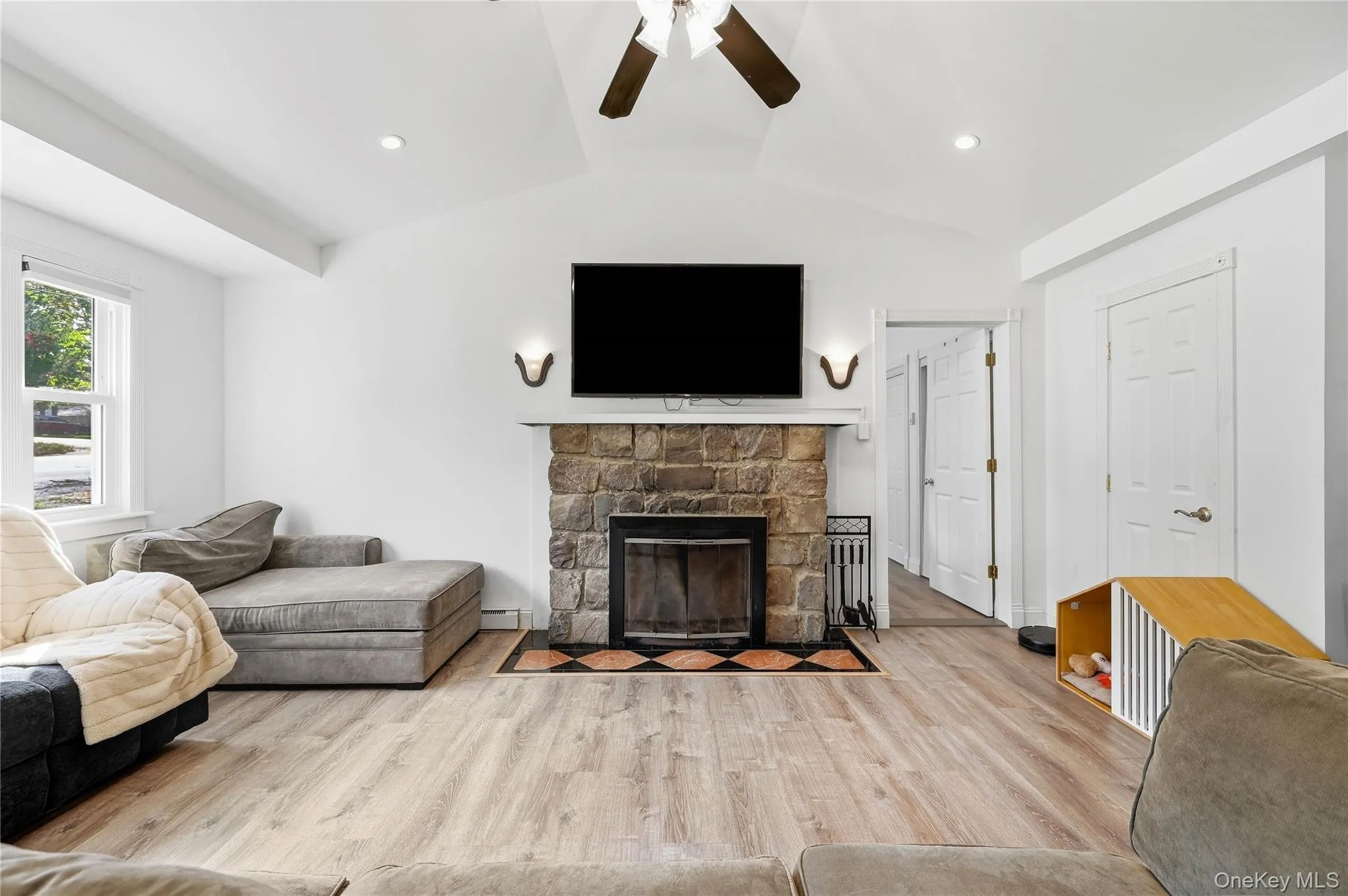 6 Mc Gill Road, Monroe, NY, 2 Bedrooms Bedrooms, 5 Rooms Rooms,1 BathroomBathrooms,Residential,For Rent,Mc Gill,0,1062267 6 Mc Gill Road, Monroe, NY, 2 Bedrooms Bedrooms, 5 Rooms Rooms,1 BathroomBathrooms,Residential,For Rent,Mc Gill,0,1062267