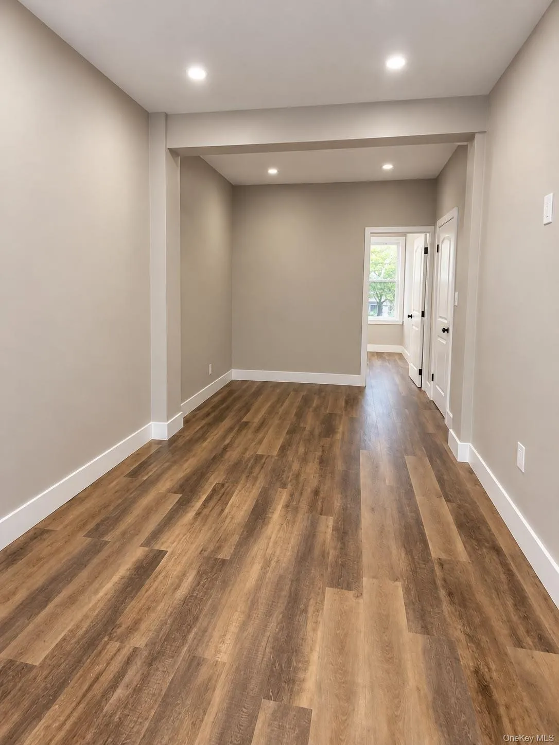 25 Marconi Place, New York, NY, 2 Bedroom Bedrooms, 5 Room Rooms,1 BathroomBathrooms,Residential Lease,For Rent,Marconi,0,1062269 25 Marconi Place, New York, NY, 2 Bedroom Bedrooms, 5 Room Rooms,1 BathroomBathrooms,Residential Lease,For Rent,Marconi,0,1062269