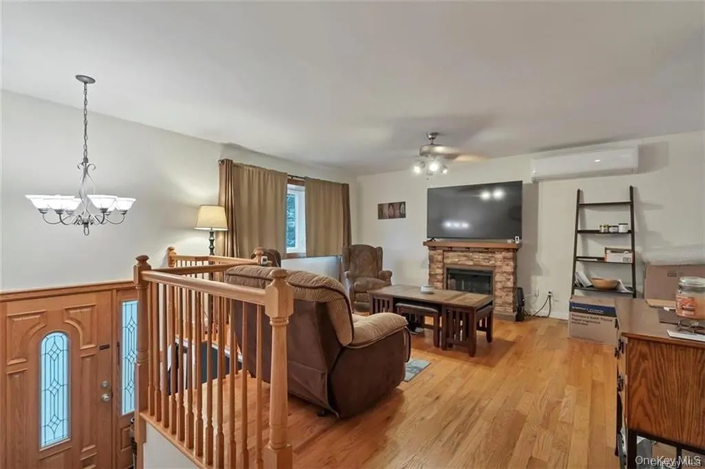 20 Capital Drive, Blooming Grove, NY, 4 Bedroom Bedrooms, 8 Room Rooms,2 BathroomBathrooms,Residential Lease,For Rent,Capital,0,1062270 20 Capital Drive, Blooming Grove, NY, 4 Bedroom Bedrooms, 8 Room Rooms,2 BathroomBathrooms,Residential Lease,For Rent,Capital,0,1062270