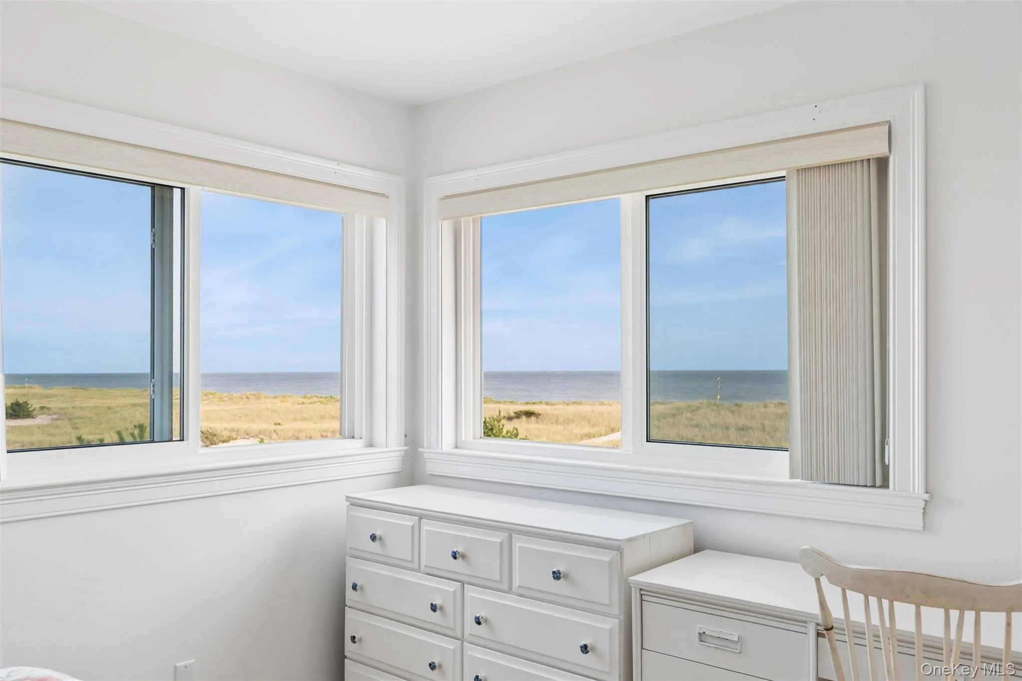 281 Dune Road, Southampton, NY, 2 Bedrooms Bedrooms, 4 Rooms Rooms,2 BathroomsBathrooms,Residential Lease,For Rent,Dune,0,1062293 281 Dune Road, Southampton, NY, 2 Bedrooms Bedrooms, 4 Rooms Rooms,2 BathroomsBathrooms,Residential Lease,For Rent,Dune,0,1062293