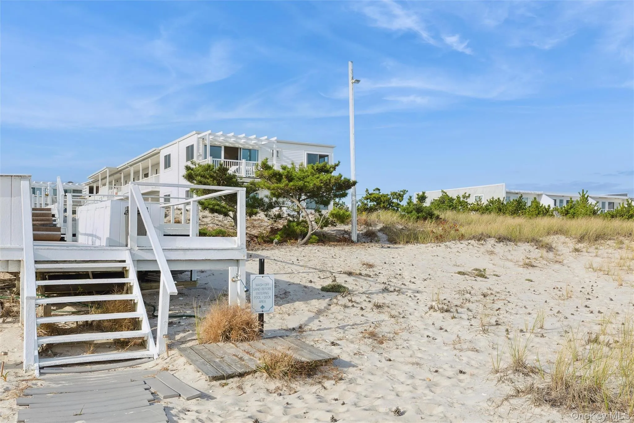 281 Dune Road, Southampton, NY, 2 Bedrooms Bedrooms, 4 Rooms Rooms,2 BathroomsBathrooms,Residential Lease,For Rent,Dune,0,1062293 281 Dune Road, Southampton, NY, 2 Bedrooms Bedrooms, 4 Rooms Rooms,2 BathroomsBathrooms,Residential Lease,For Rent,Dune,0,1062293