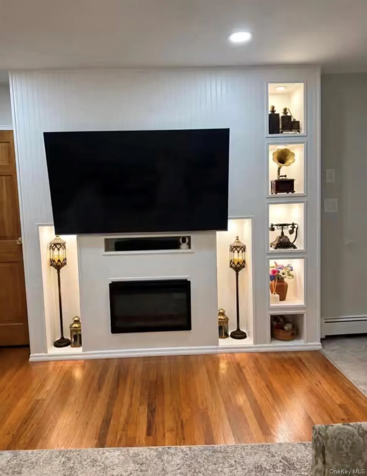 15531 Huron Street, New York, NY, 3 Bedroom Bedrooms, 9 Room Rooms,2 BathroomBathrooms,Residential Lease,For Rent,Huron,0,1062301 15531 Huron Street, New York, NY, 3 Bedroom Bedrooms, 9 Room Rooms,2 BathroomBathrooms,Residential Lease,For Rent,Huron,0,1062301