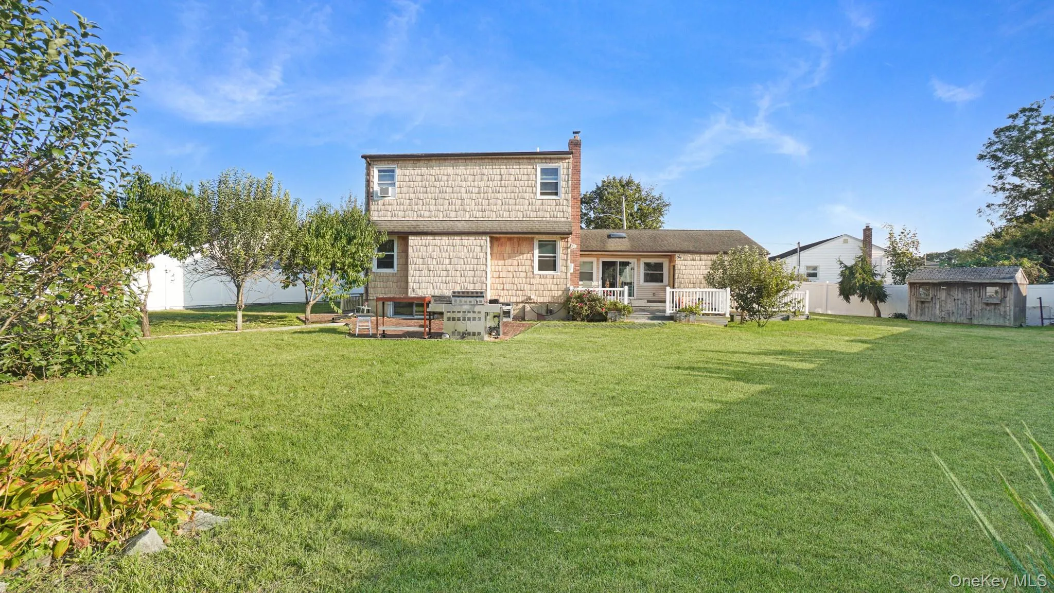 10 Victor Court, Oyster Bay, NY, 5 Bedrooms Bedrooms, 8 Rooms Rooms,3 BathroomsBathrooms,Residential,For Rent,Victor,0,1062308 10 Victor Court, Oyster Bay, NY, 5 Bedrooms Bedrooms, 8 Rooms Rooms,3 BathroomsBathrooms,Residential,For Rent,Victor,0,1062308