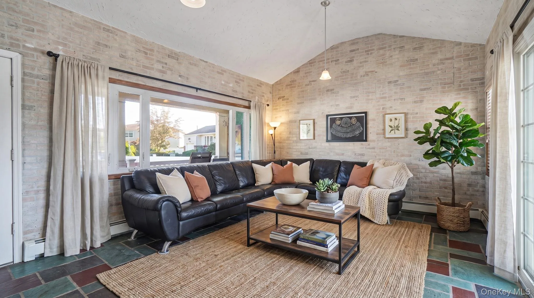 10 Victor Court, Oyster Bay, NY, 5 Bedrooms Bedrooms, 8 Rooms Rooms,3 BathroomsBathrooms,Residential,For Rent,Victor,0,1062308 10 Victor Court, Oyster Bay, NY, 5 Bedrooms Bedrooms, 8 Rooms Rooms,3 BathroomsBathrooms,Residential,For Rent,Victor,0,1062308