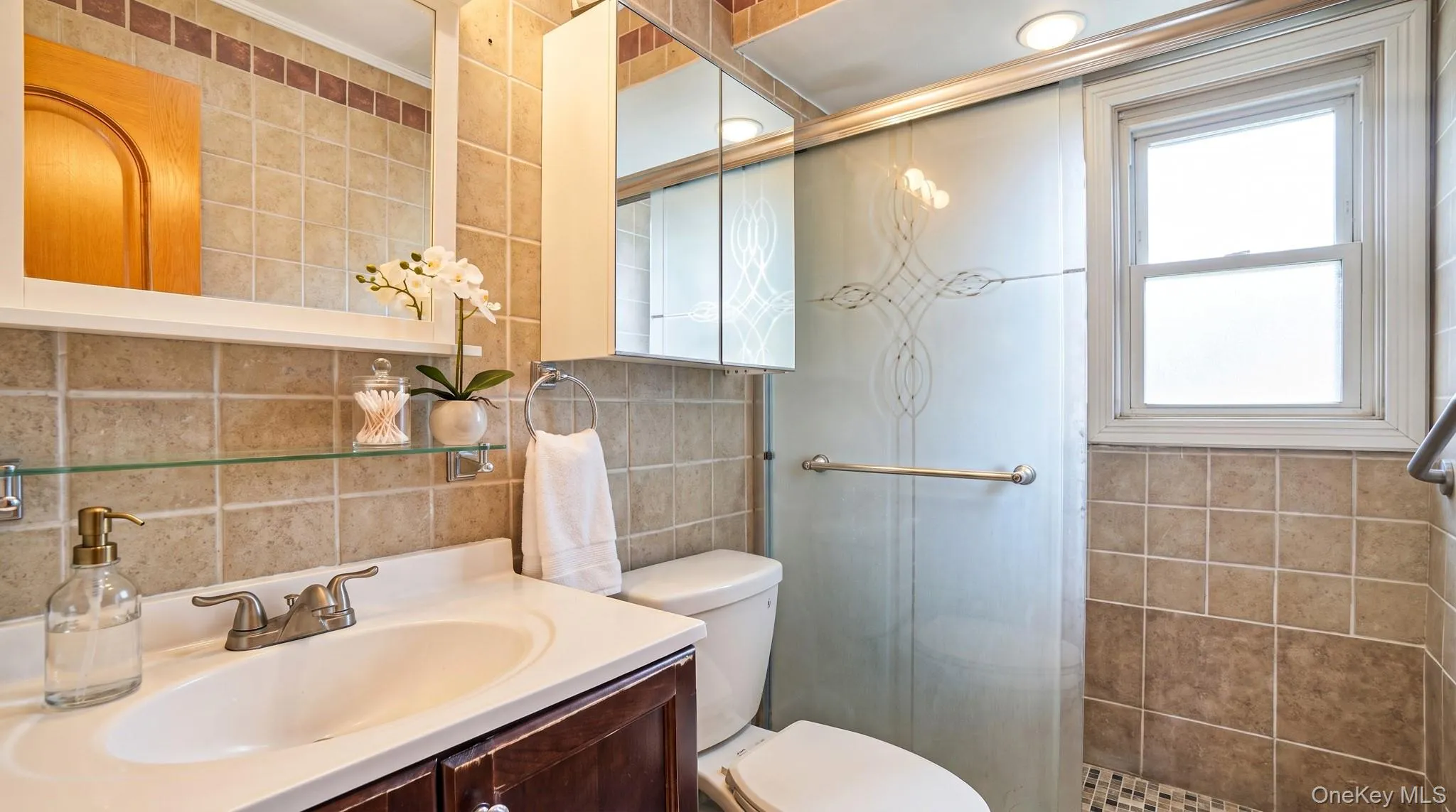 10 Victor Court, Oyster Bay, NY, 5 Bedrooms Bedrooms, 8 Rooms Rooms,3 BathroomsBathrooms,Residential,For Rent,Victor,0,1062308 10 Victor Court, Oyster Bay, NY, 5 Bedrooms Bedrooms, 8 Rooms Rooms,3 BathroomsBathrooms,Residential,For Rent,Victor,0,1062308