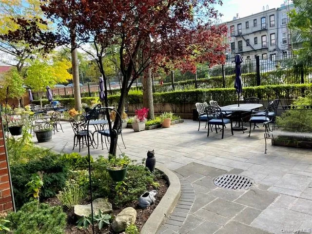 52-30 39 Drive, New York, NY, 1 Bedroom Bedrooms, 3 Rooms Rooms,1 BathroomBathrooms,Residential,For Rent,39,0,1062309 52-30 39 Drive, New York, NY, 1 Bedroom Bedrooms, 3 Rooms Rooms,1 BathroomBathrooms,Residential,For Rent,39,0,1062309