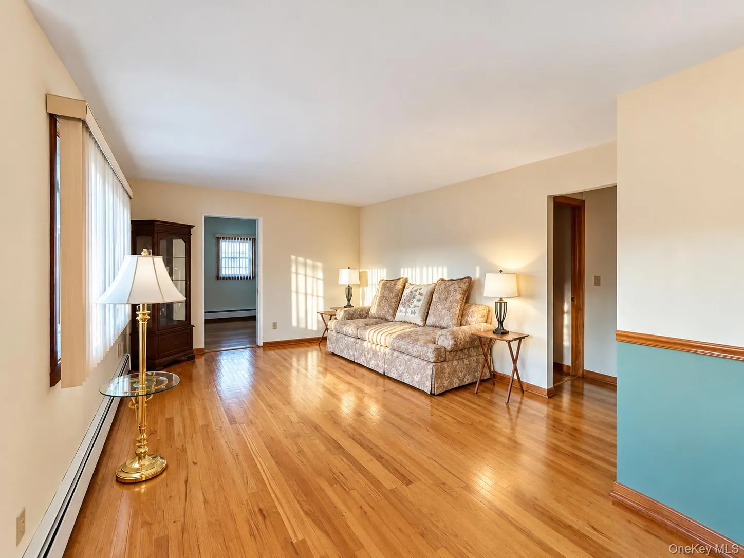 1073 Oakneck Road, Islip, NY, 3 Bedrooms Bedrooms, 7 Rooms Rooms,2 BathroomsBathrooms,Residential,For Rent,Oakneck,0,1062312 1073 Oakneck Road, Islip, NY, 3 Bedrooms Bedrooms, 7 Rooms Rooms,2 BathroomsBathrooms,Residential,For Rent,Oakneck,0,1062312