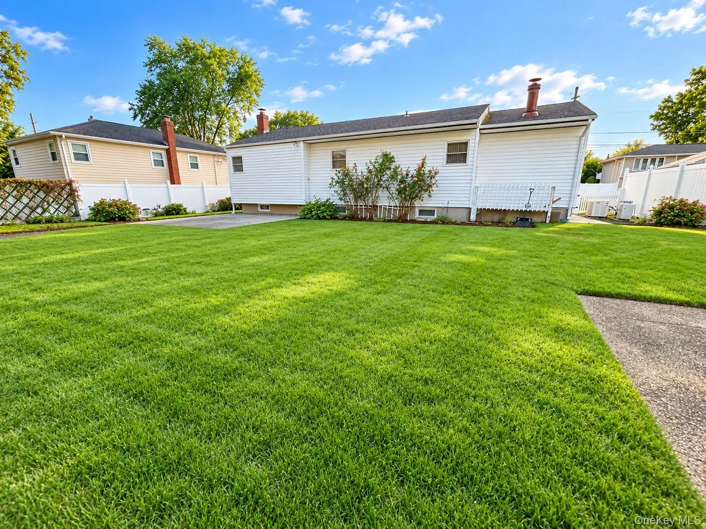1073 Oakneck Road, Islip, NY, 3 Bedrooms Bedrooms, 7 Rooms Rooms,2 BathroomsBathrooms,Residential,For Rent,Oakneck,0,1062312 1073 Oakneck Road, Islip, NY, 3 Bedrooms Bedrooms, 7 Rooms Rooms,2 BathroomsBathrooms,Residential,For Rent,Oakneck,0,1062312