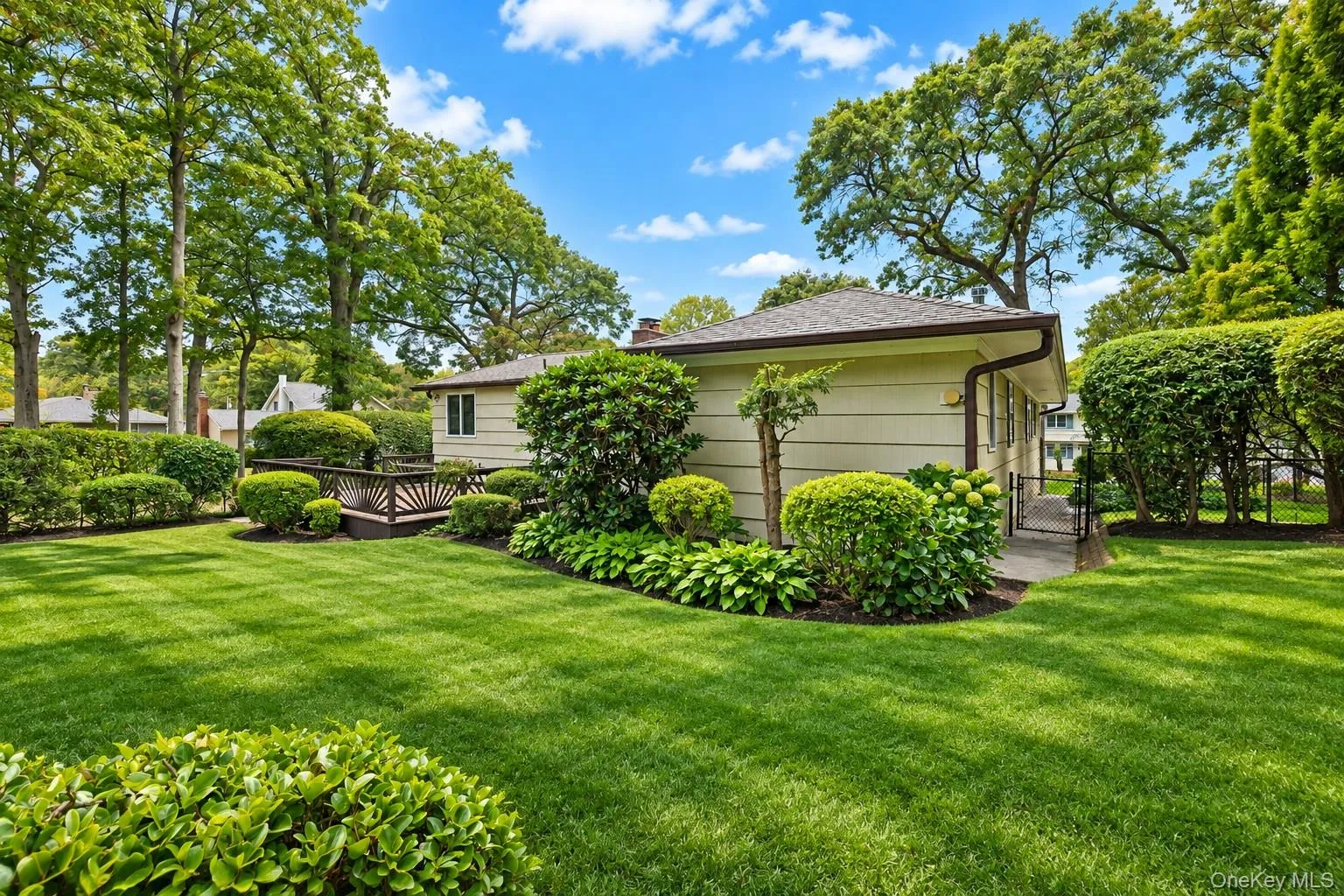 20 Liberty Street, Huntington, NY, 3 Bedrooms Bedrooms, 6 Rooms Rooms,2 BathroomsBathrooms,Residential,For Rent,Liberty,0,1062320 20 Liberty Street, Huntington, NY, 3 Bedrooms Bedrooms, 6 Rooms Rooms,2 BathroomsBathrooms,Residential,For Rent,Liberty,0,1062320
